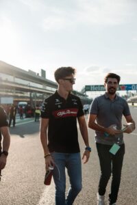 f1